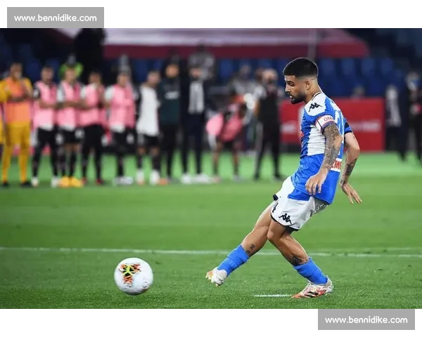 都灵vs那不勒斯意甲焦点战胜负走向与战术博弈解析关键球员表现