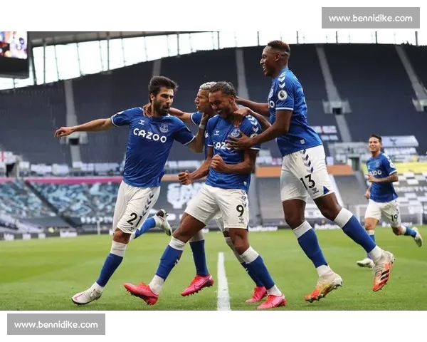 铁锤帮迎战枪手伦敦德比焦点之战前瞻解析英超赛场走势与胜负关键看点